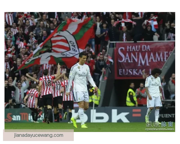 华纳斯堡斯遗憾失利1-3不敌库姆拉错失胜利良机